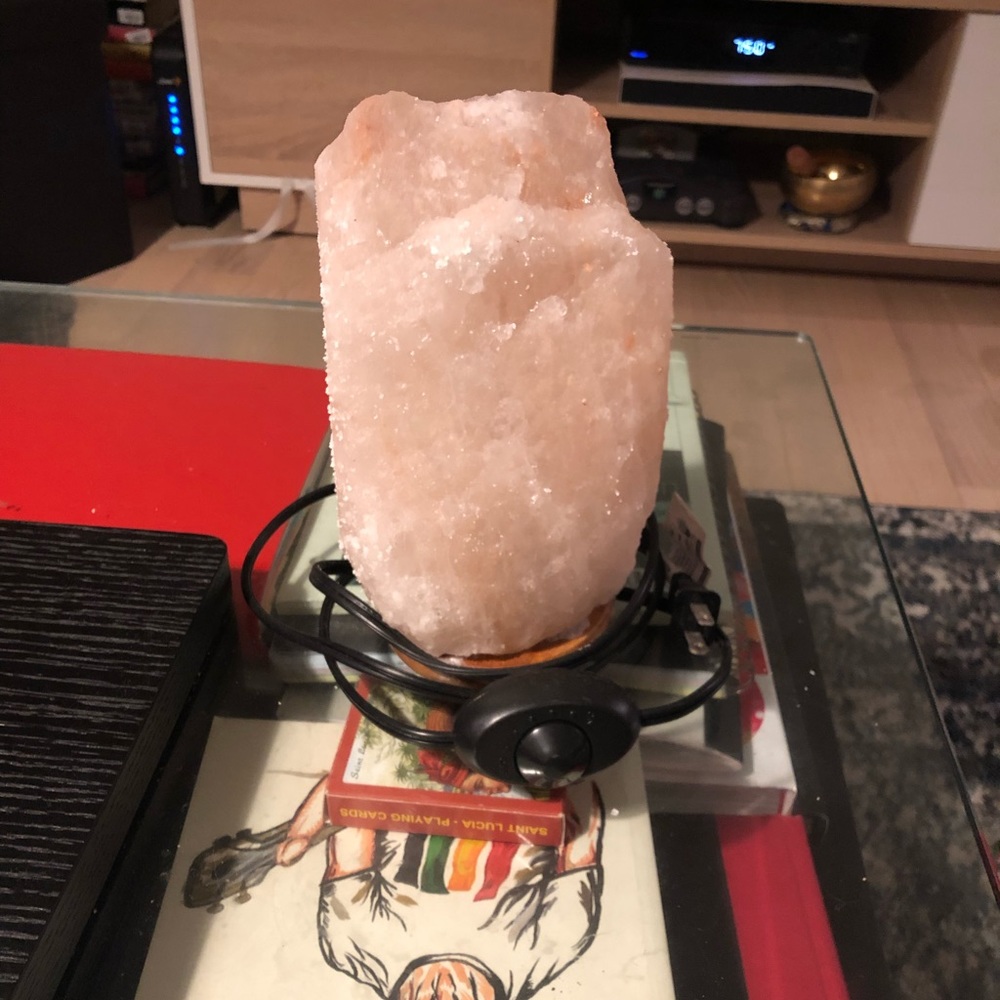 Himalayan salt lamp
